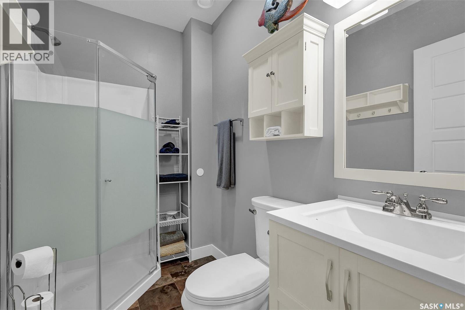 5117 Watson Way, Regina, SK - Indoor Photo Showing Bathroom