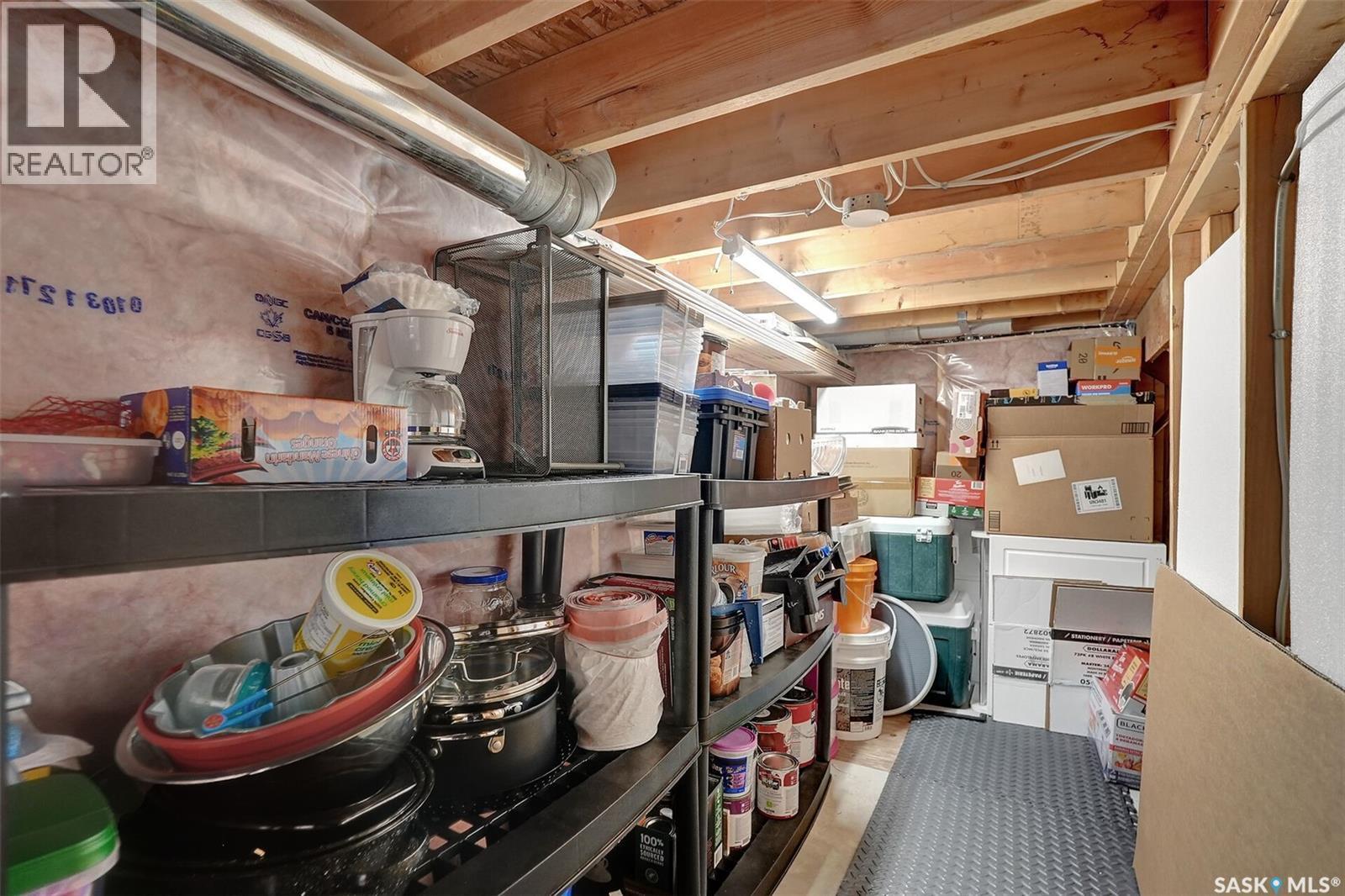 5117 Watson Way, Regina, SK - Indoor