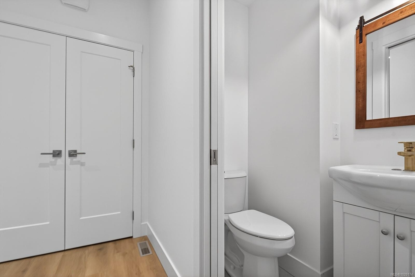 100-3003 Keystone Dr, Duncan, BC - Indoor Photo Showing Bathroom