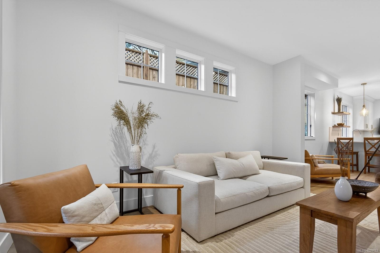 100-3003 Keystone Dr, Duncan, BC - Indoor Photo Showing Living Room
