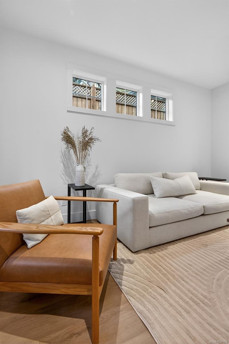 100-3003 Keystone Dr, Duncan, BC - Indoor