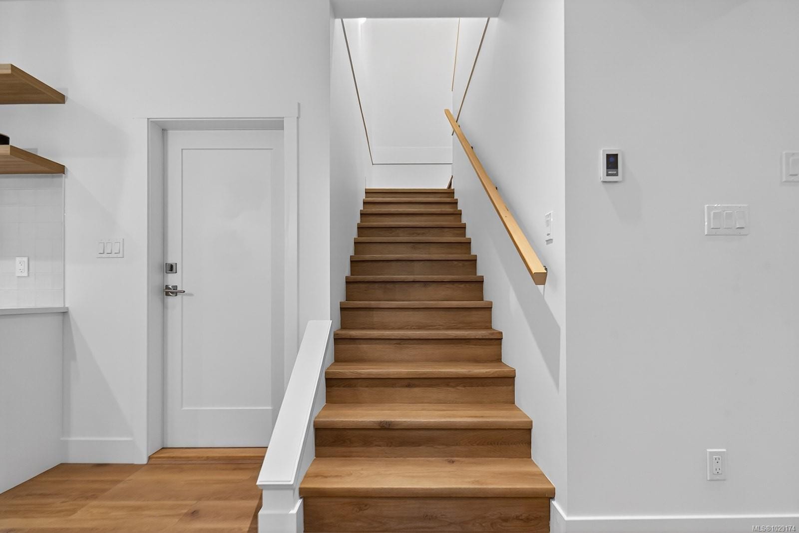 100-3003 Keystone Dr, Duncan, BC - Indoor Photo Showing Other Room