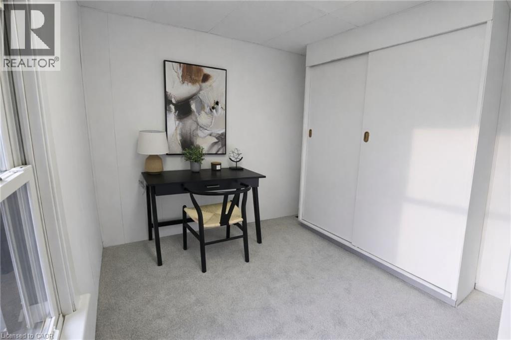 11 Ford Street, Hamilton, ON - Indoor Photo Showing Other Room