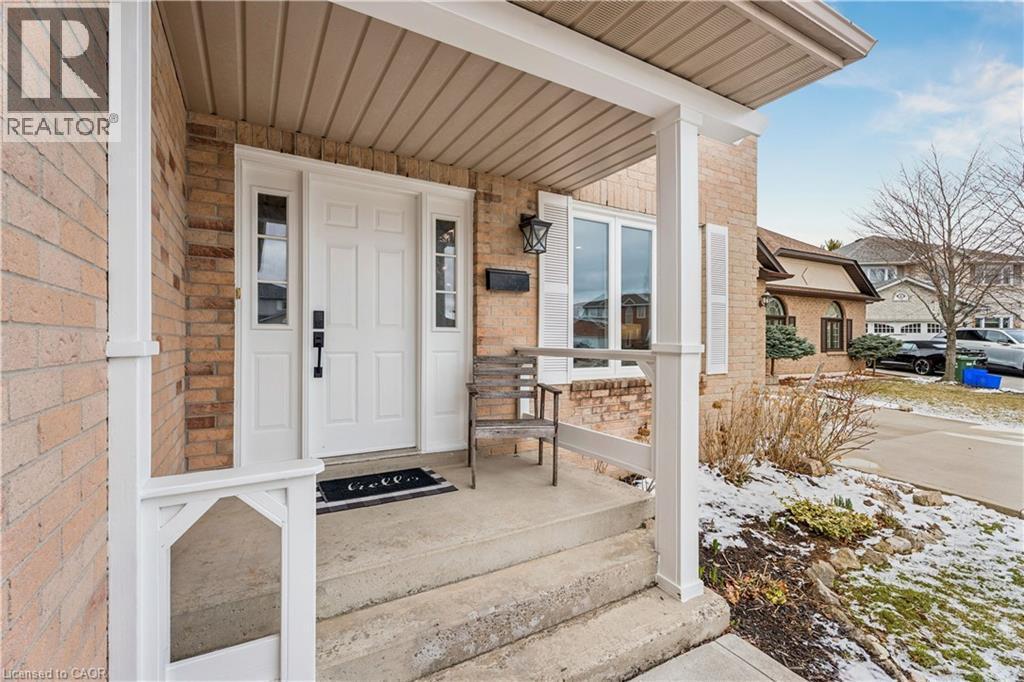 18 Marisa Court, Hamilton, ON - Outdoor With Deck Patio Veranda