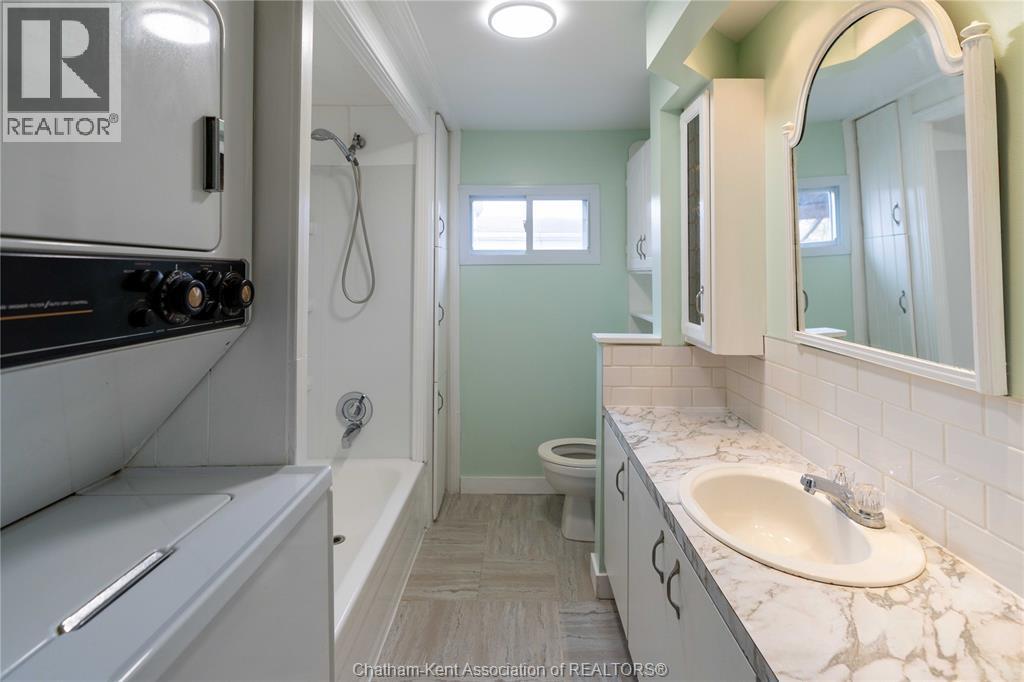 6 Maple Drive, Mcgregor, ON