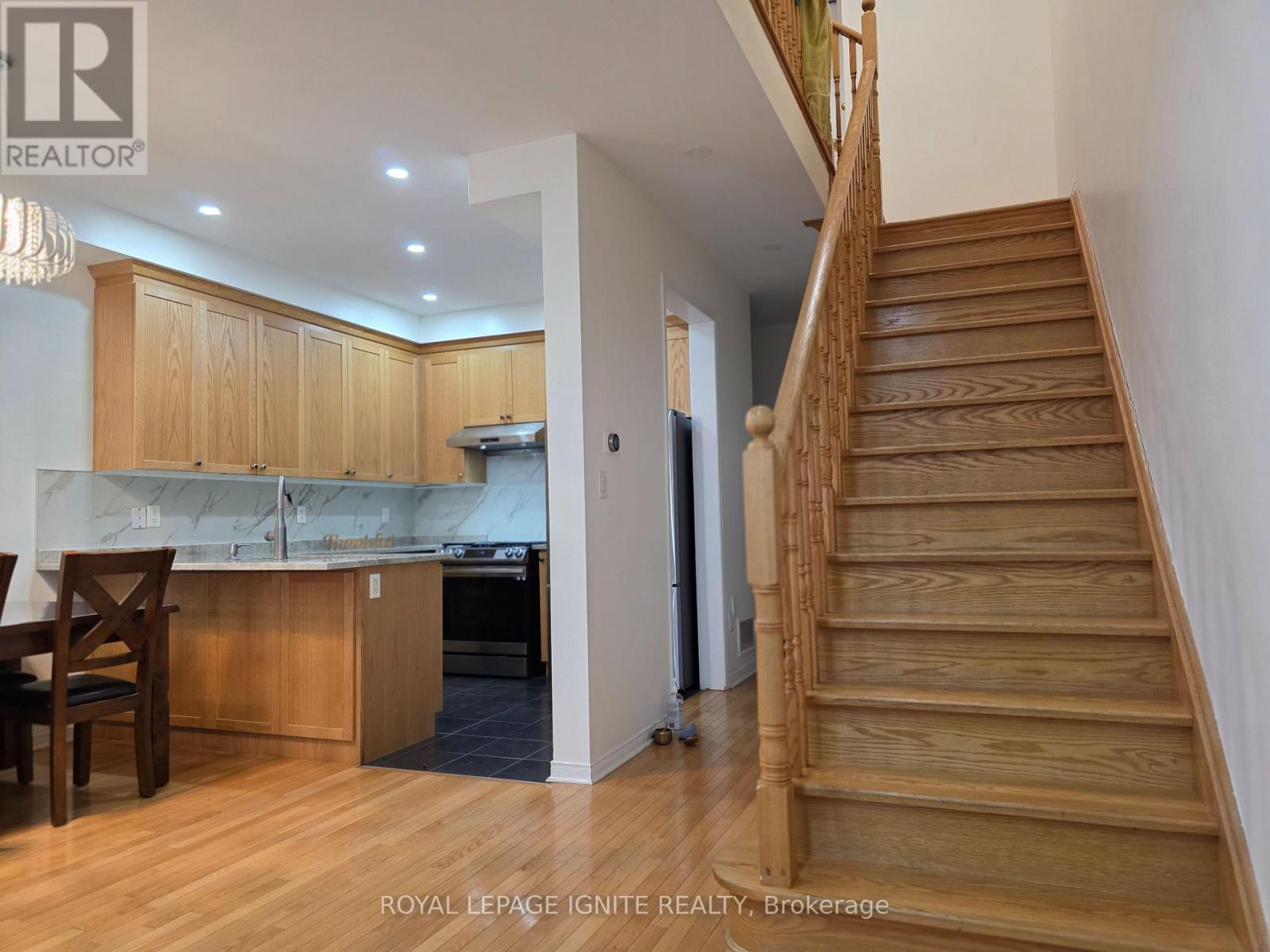 5183 Angel Stone Drive, Mississauga, ON - Indoor Photo Showing Other Room