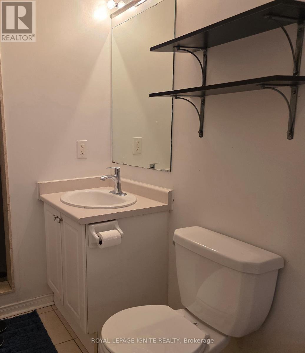 5183 Angel Stone Drive, Mississauga, ON - Indoor Photo Showing Bathroom