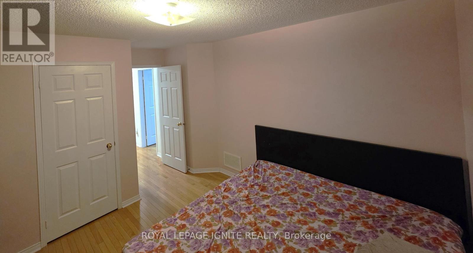 5183 Angel Stone Drive, Mississauga, ON - Indoor Photo Showing Bedroom