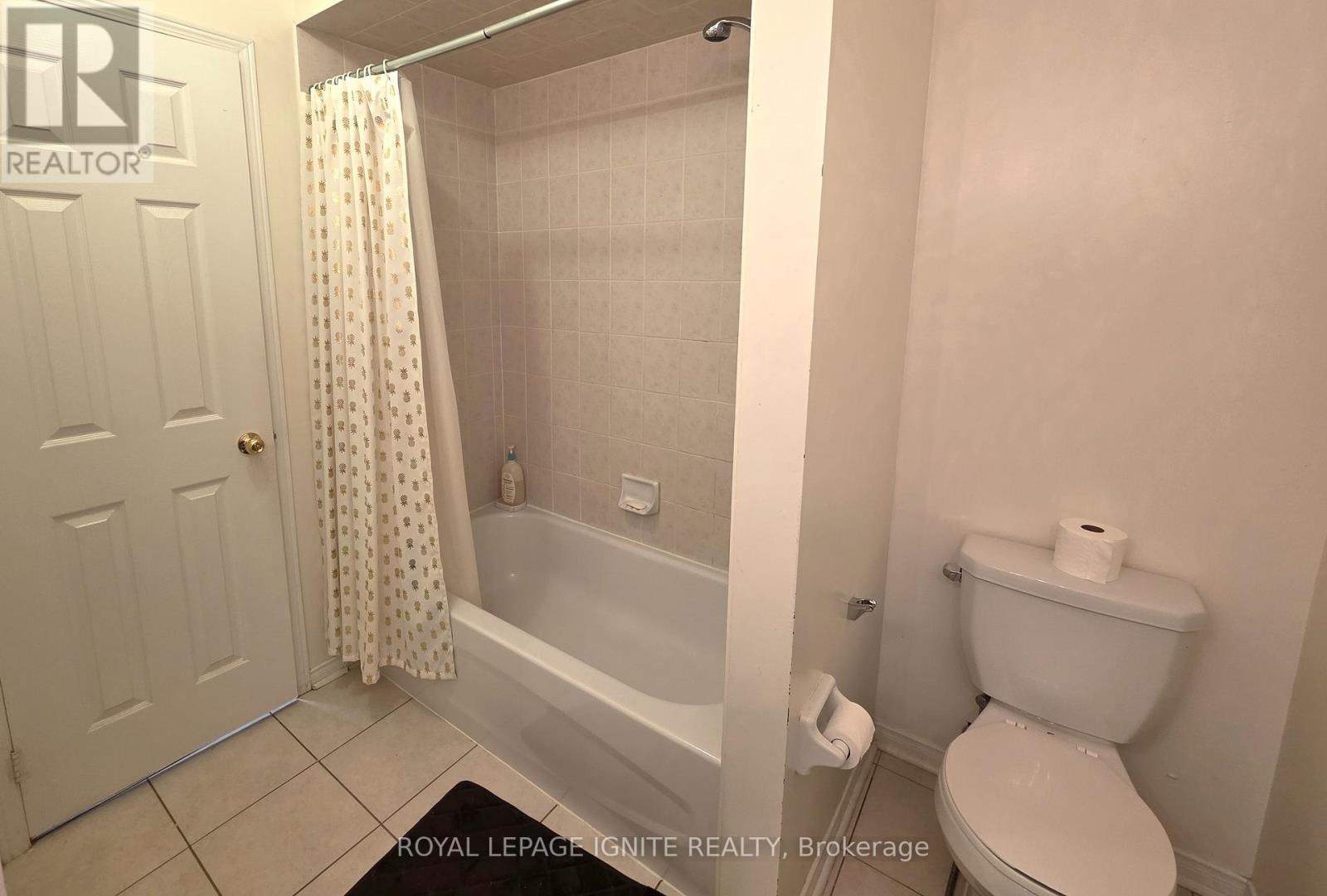 5183 Angel Stone Drive, Mississauga, ON - Indoor Photo Showing Bathroom