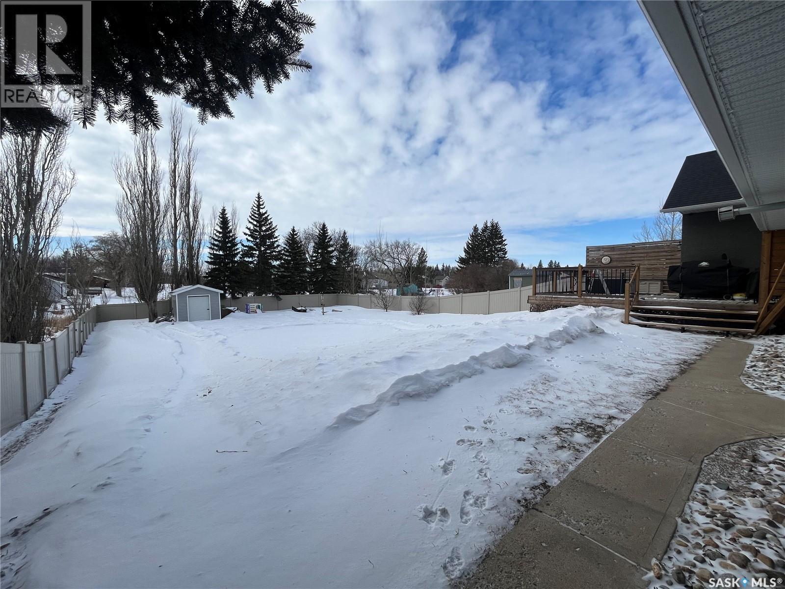 619 Smith Dorrien Avenue, Esterhazy, SK - Outdoor
