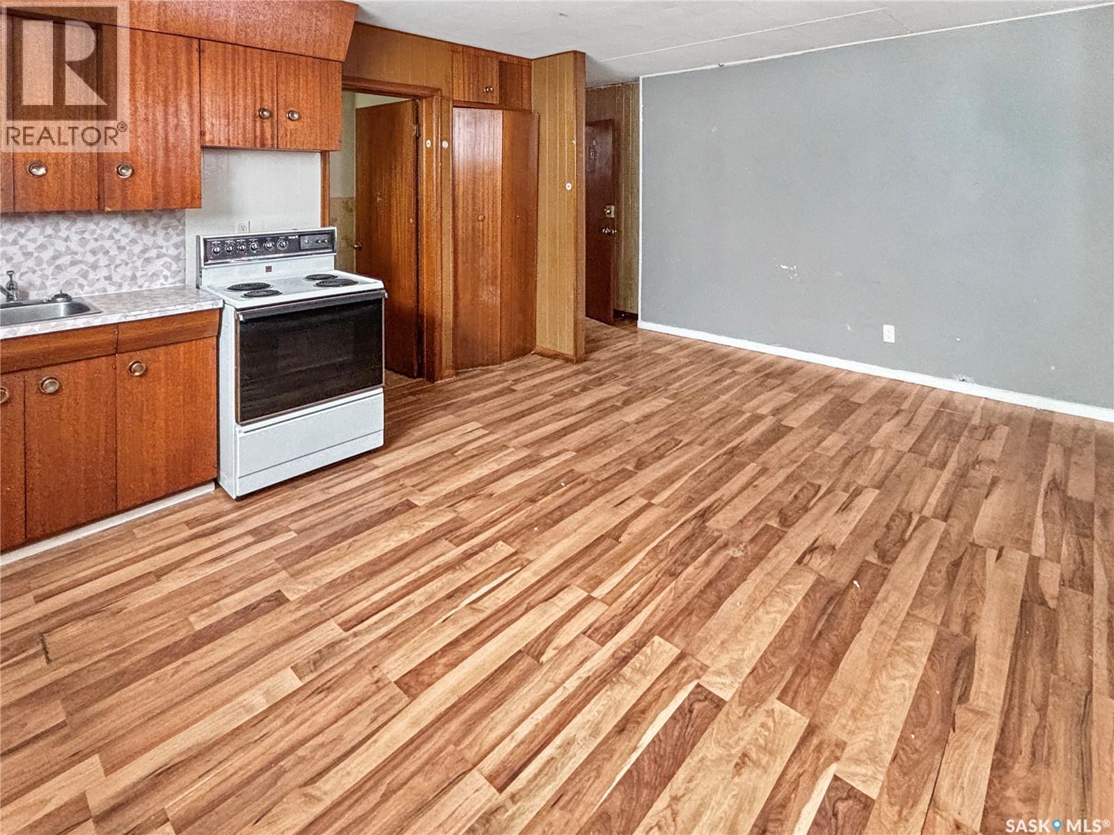 1623 19Th Street W, Saskatoon, SK - Indoor Photo Showing Kitchen