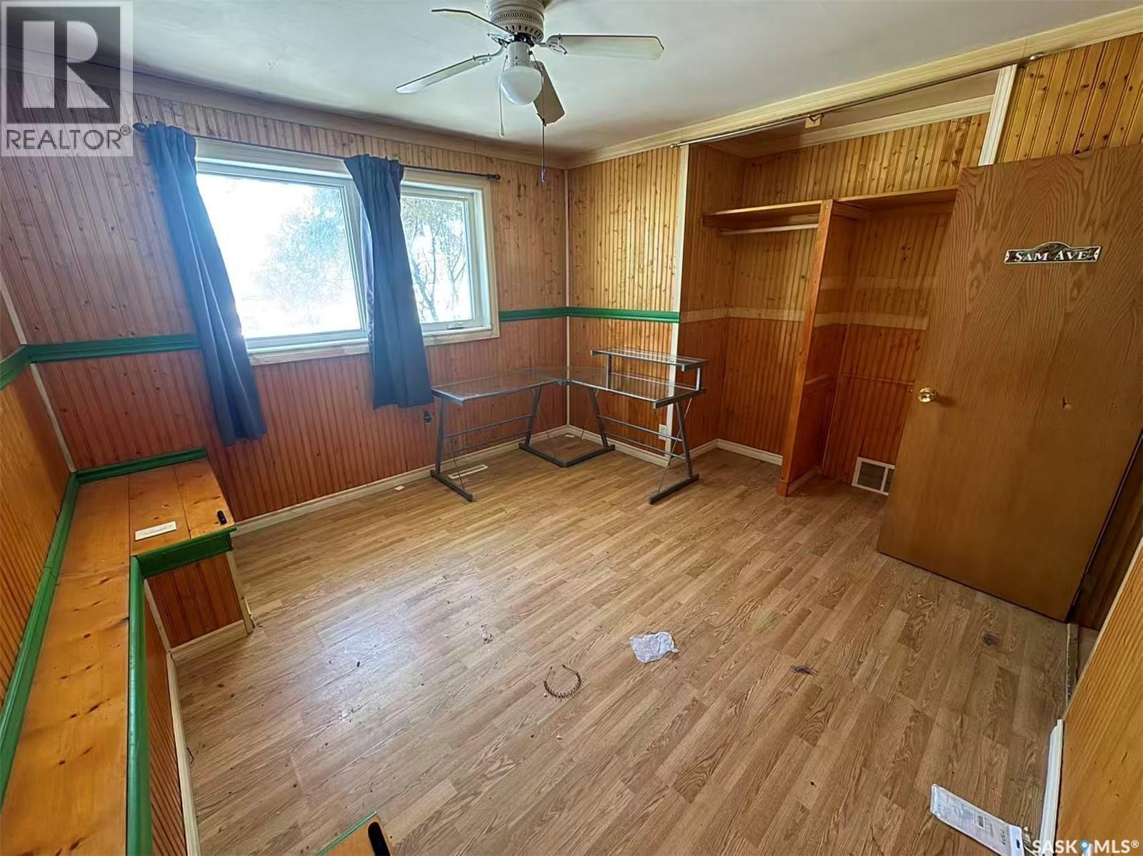 453 Vancouver Avenue S, Saskatoon, SK - Indoor Photo Showing Other Room
