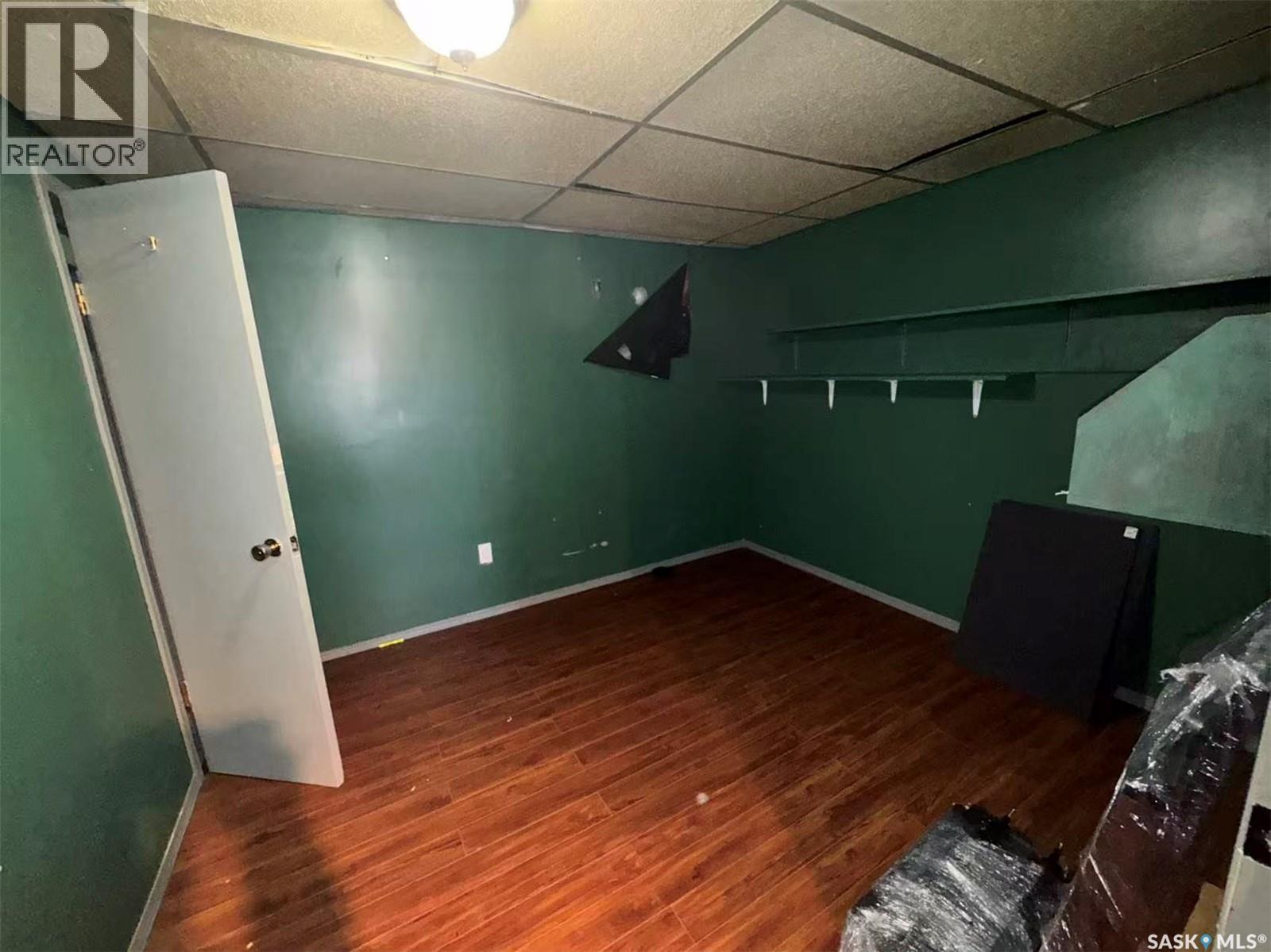 453 Vancouver Avenue S, Saskatoon, SK - Indoor Photo Showing Other Room