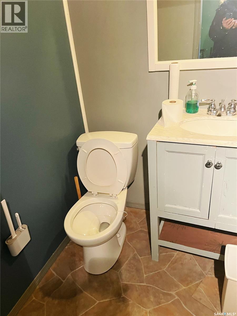 453 Vancouver Avenue S, Saskatoon, SK - Indoor Photo Showing Bathroom