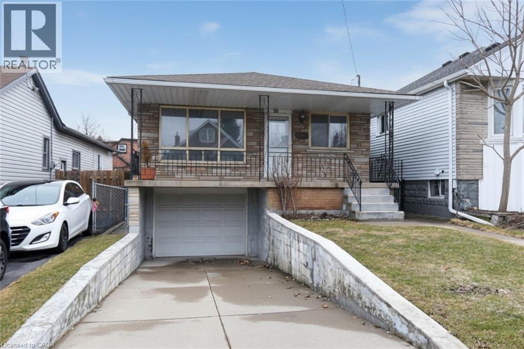 36 Glassco Avenue N, Hamilton, ON - Outdoor