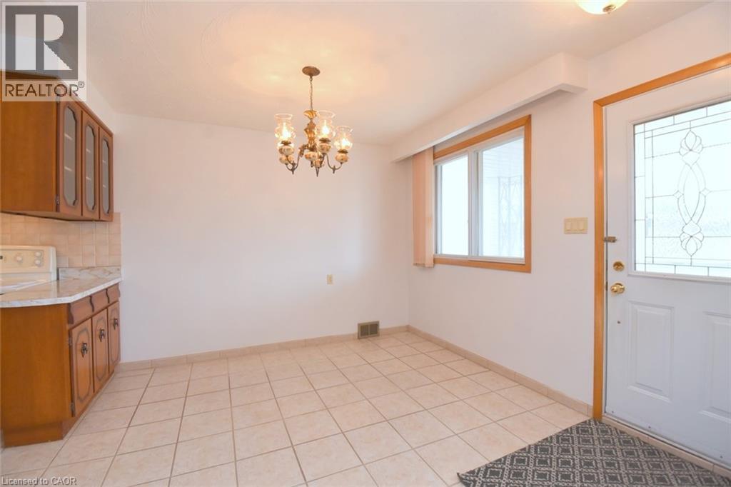 36 Glassco Avenue N, Hamilton, ON - Indoor