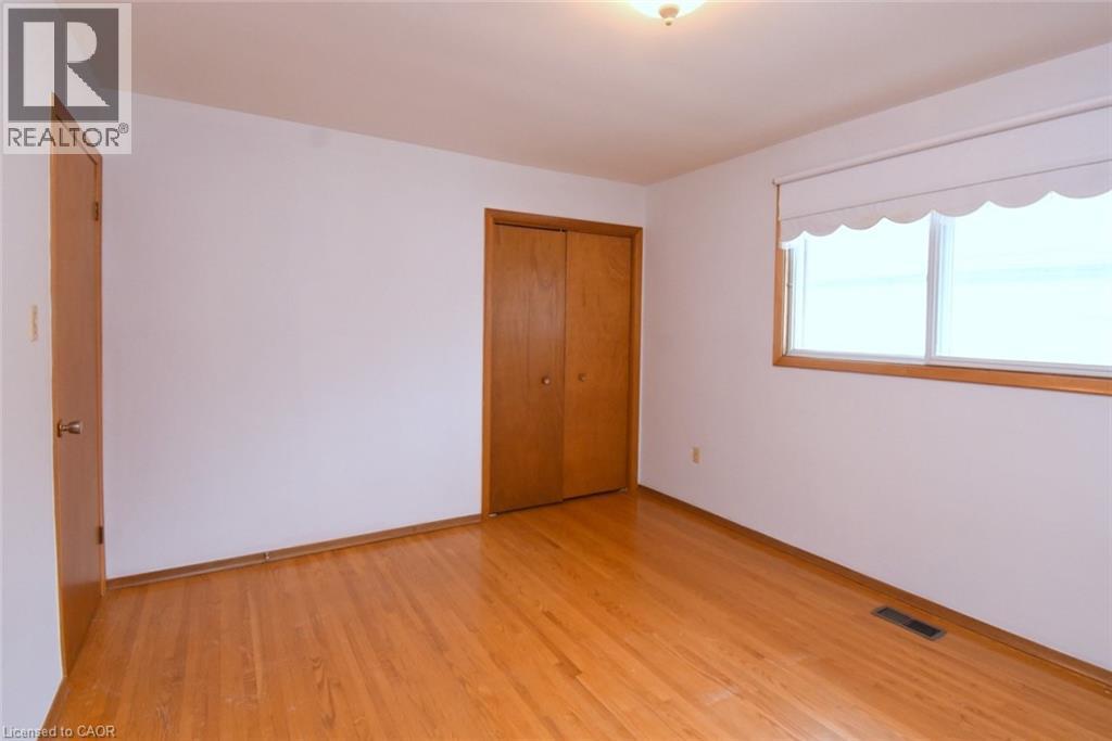 36 Glassco Avenue N, Hamilton, ON - Indoor Photo Showing Other Room