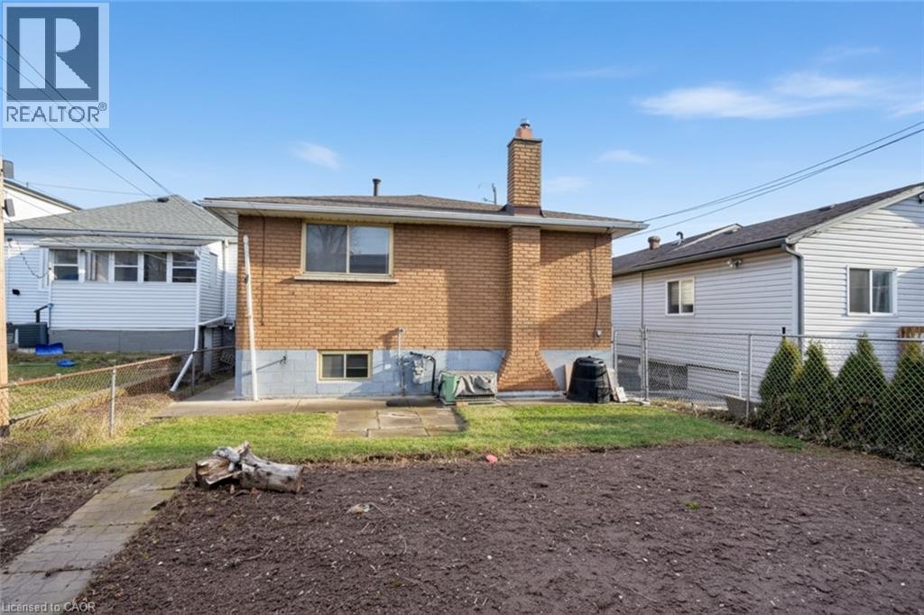 36 Glassco Avenue N, Hamilton, ON - Outdoor With Exterior