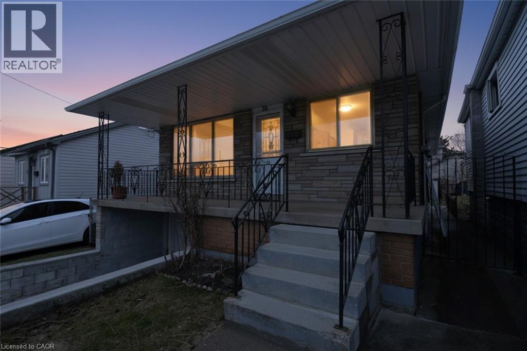 36 Glassco Avenue N, Hamilton, ON - Outdoor With Deck Patio Veranda With Exterior