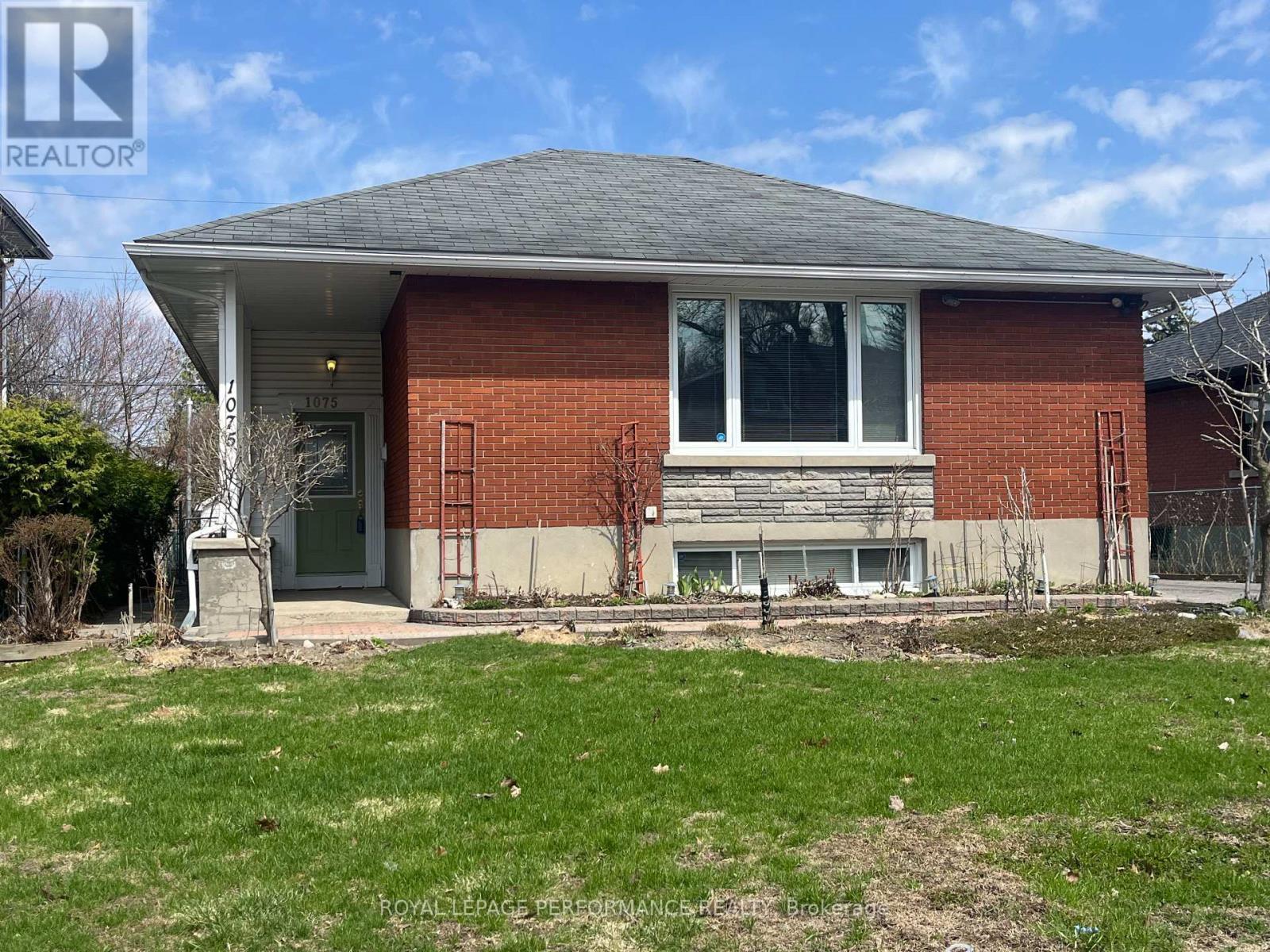 1075 Secord Avenue, Ottawa, ON - Outdoor