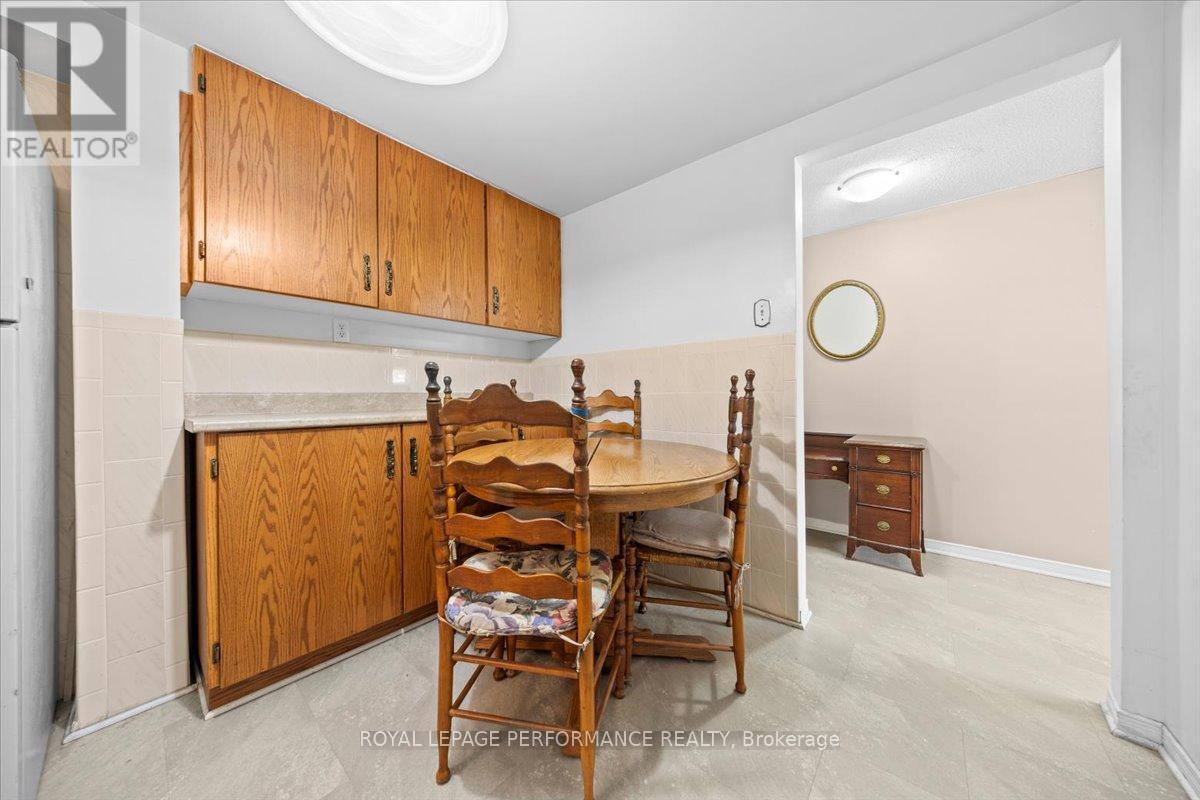 1075 Secord Avenue, Ottawa, ON - Indoor