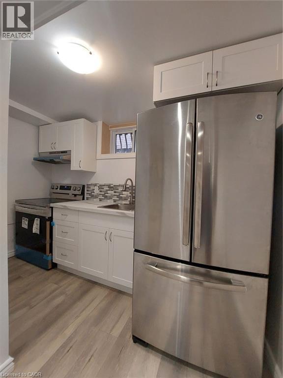 610 Stone Church Road W, Hamilton, ON - Indoor Photo Showing Kitchen