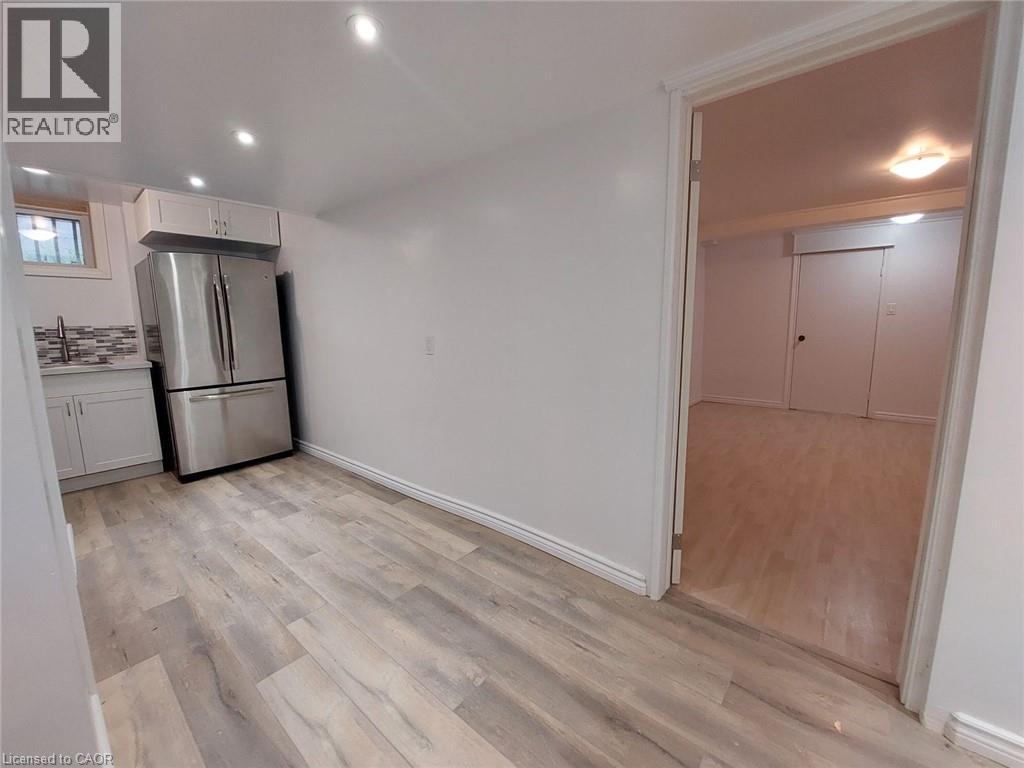 610 Stone Church Road W, Hamilton, ON - Indoor