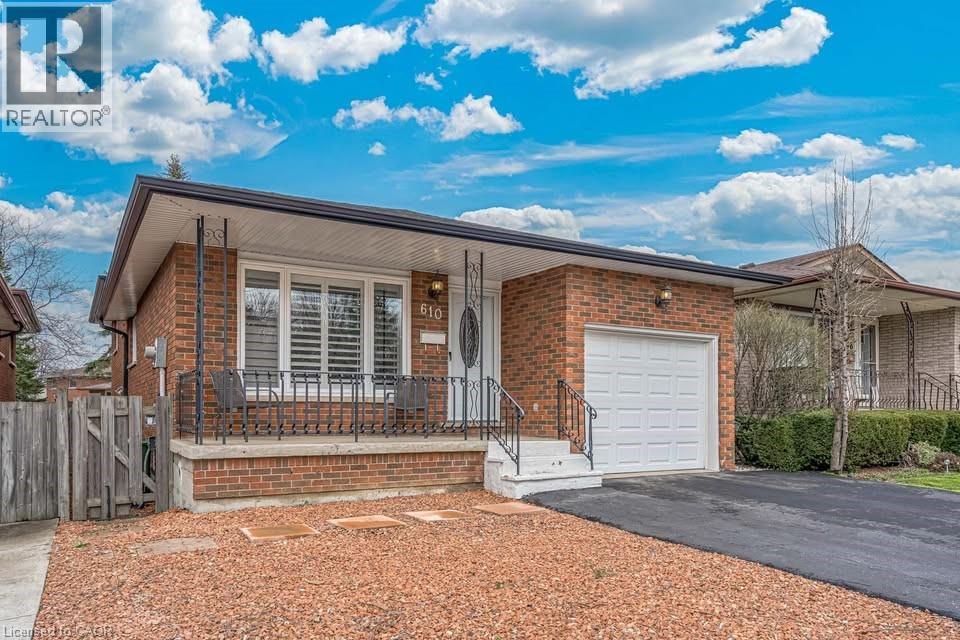 610 Stone Church Road W, Hamilton, ON - Outdoor