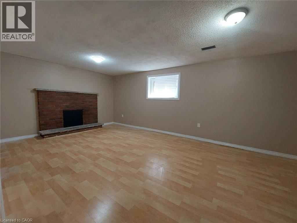 610 Stone Church Road W, Hamilton, ON - Indoor