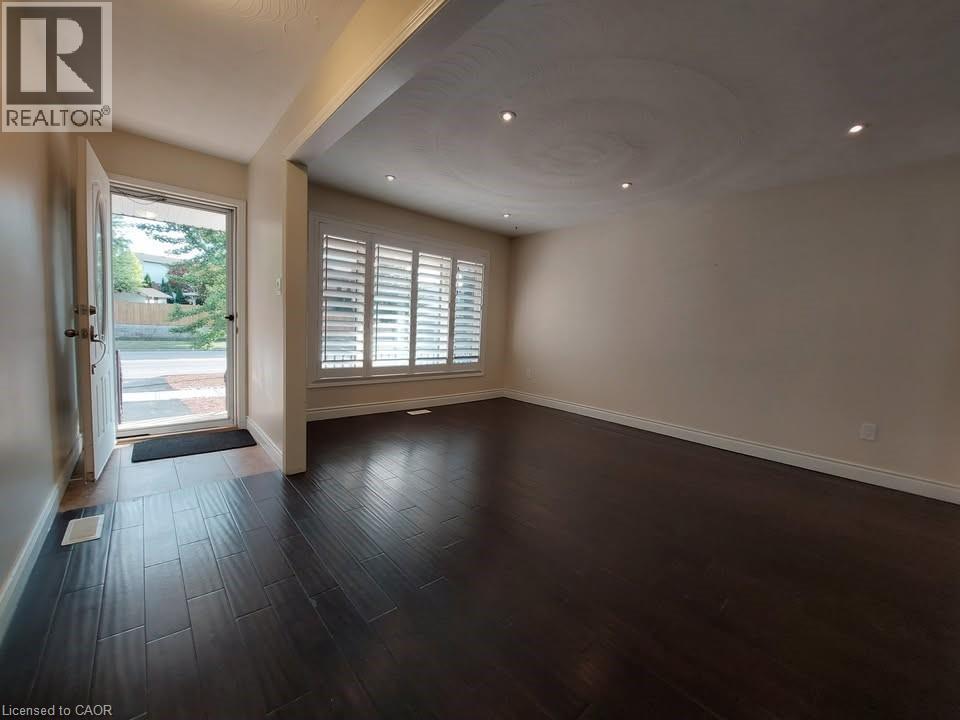 610 Stone Church Road W, Hamilton, ON - Indoor Photo Showing Other Room