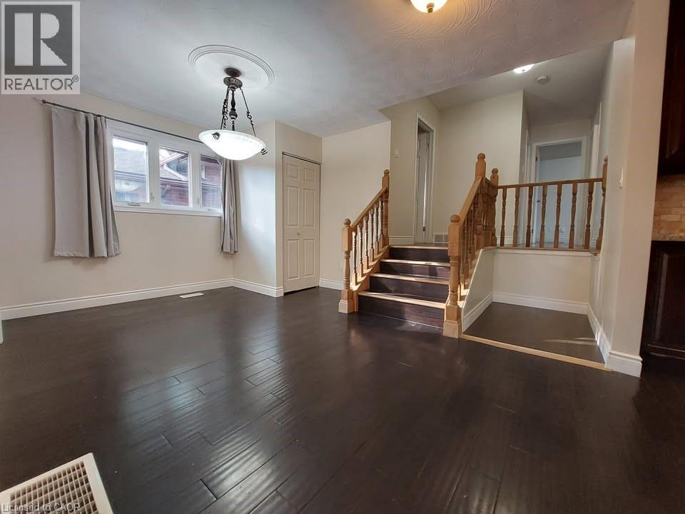 610 Stone Church Road W, Hamilton, ON - Indoor Photo Showing Other Room