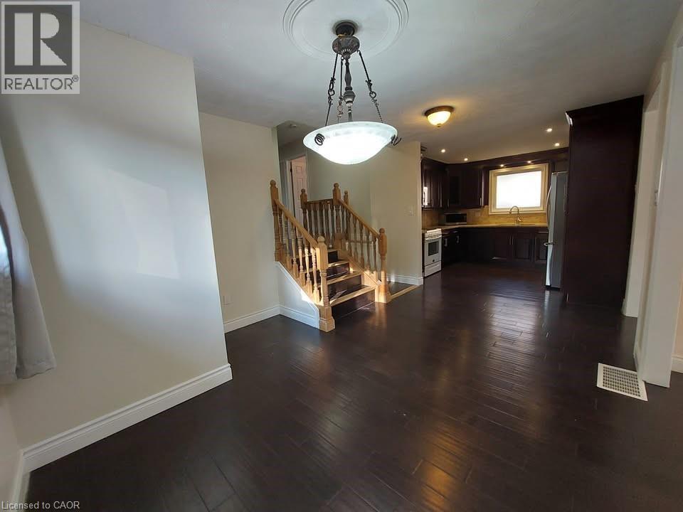 610 Stone Church Road W, Hamilton, ON - Indoor Photo Showing Other Room