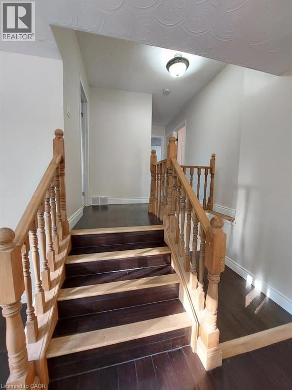 610 Stone Church Road W, Hamilton, ON - Indoor Photo Showing Other Room