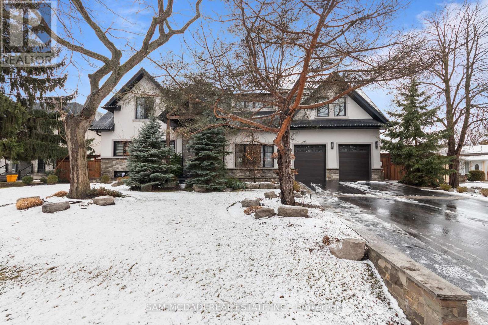 1031 Welwyn Drive, Mississauga, ON - Outdoor
