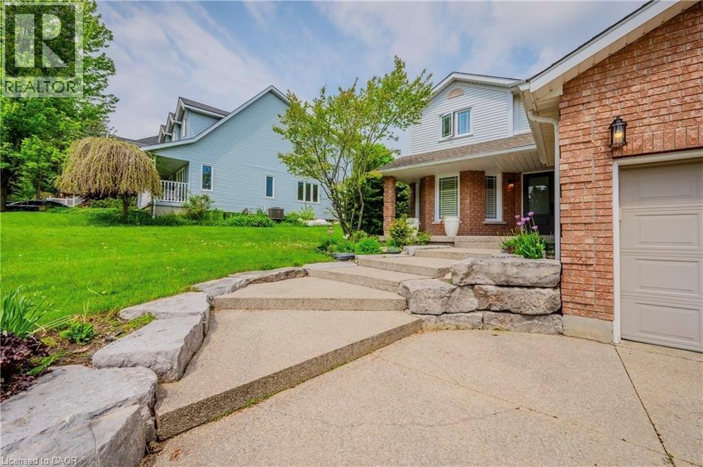 132 Trussler Road, Kitchener, ON - Outdoor