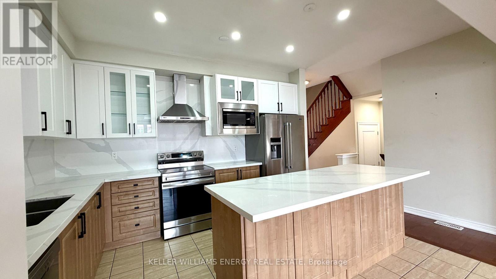 Upper - 53 Raven Cross Avenue S, Markham (Cornell), ON - Indoor Photo Showing Kitchen With Double Sink