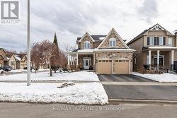 1 ELMER ADAMS DRIVE Clarington (Courtice), ON L1E 0G8
