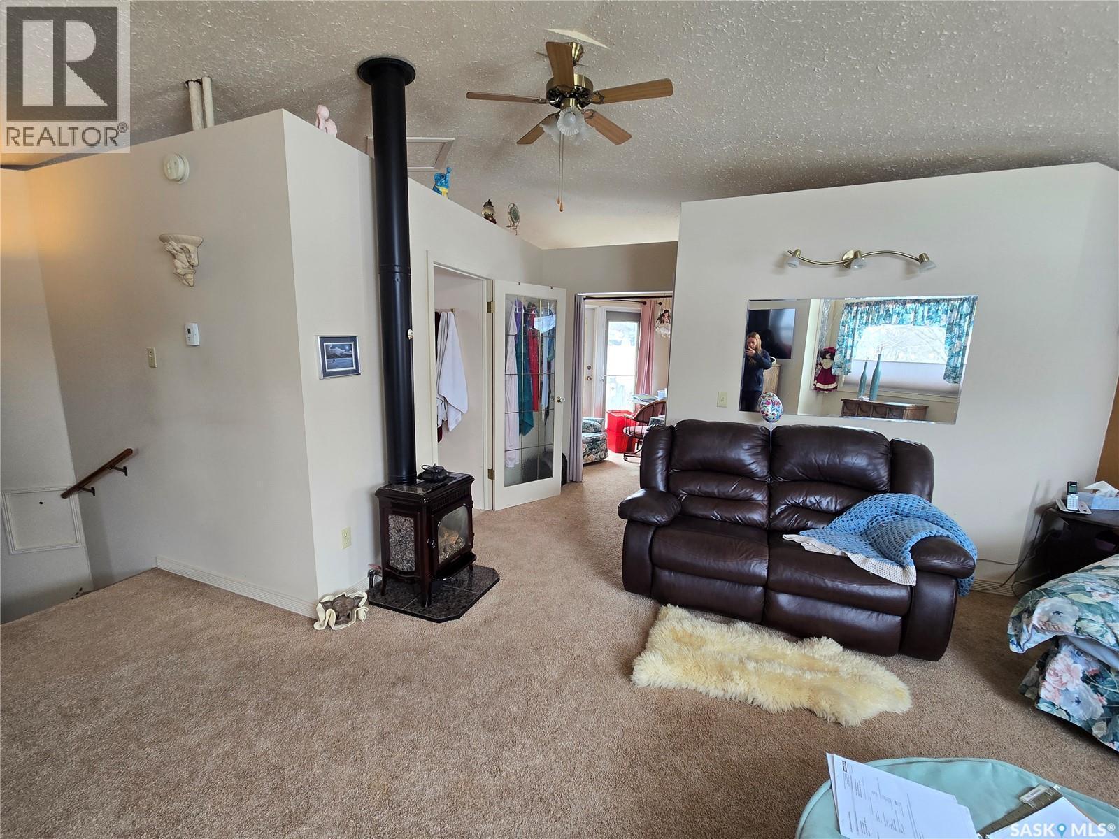 676 3Rd Avenue Ne, Swift Current, SK - Indoor