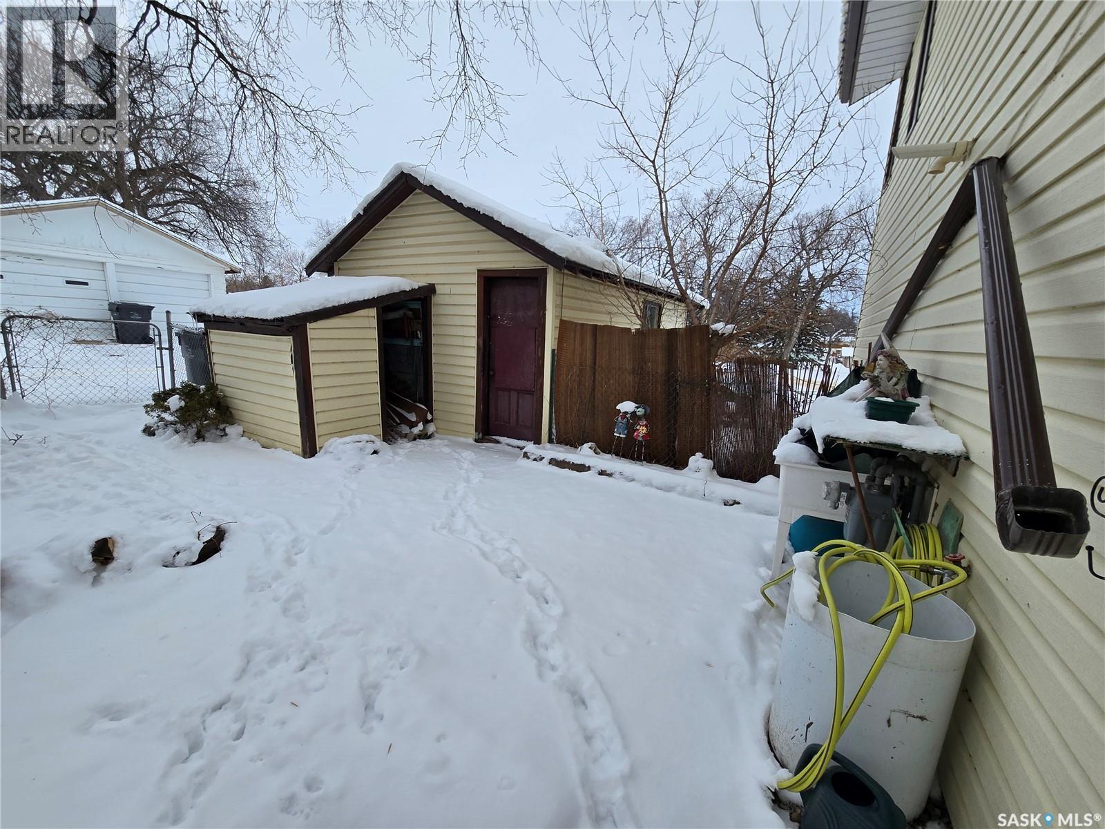 676 3Rd Avenue Ne, Swift Current, SK - Outdoor