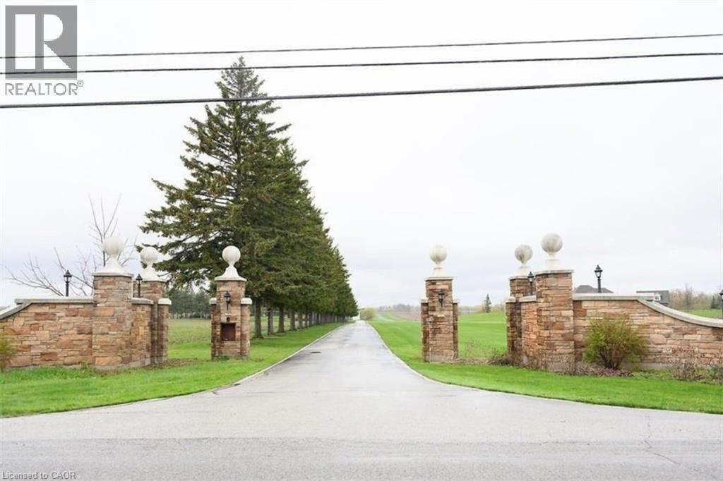 97 5Th Concession E, Hamilton, ON