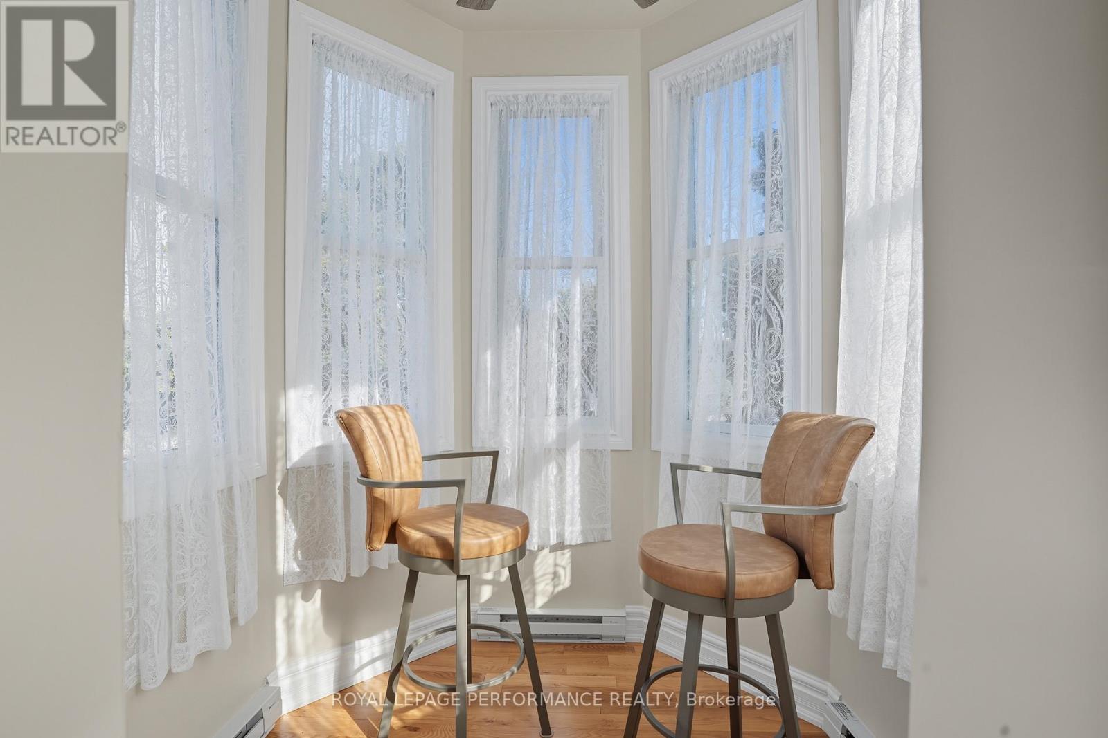 8 John Street, Champlain, ON - Indoor Photo Showing Other Room