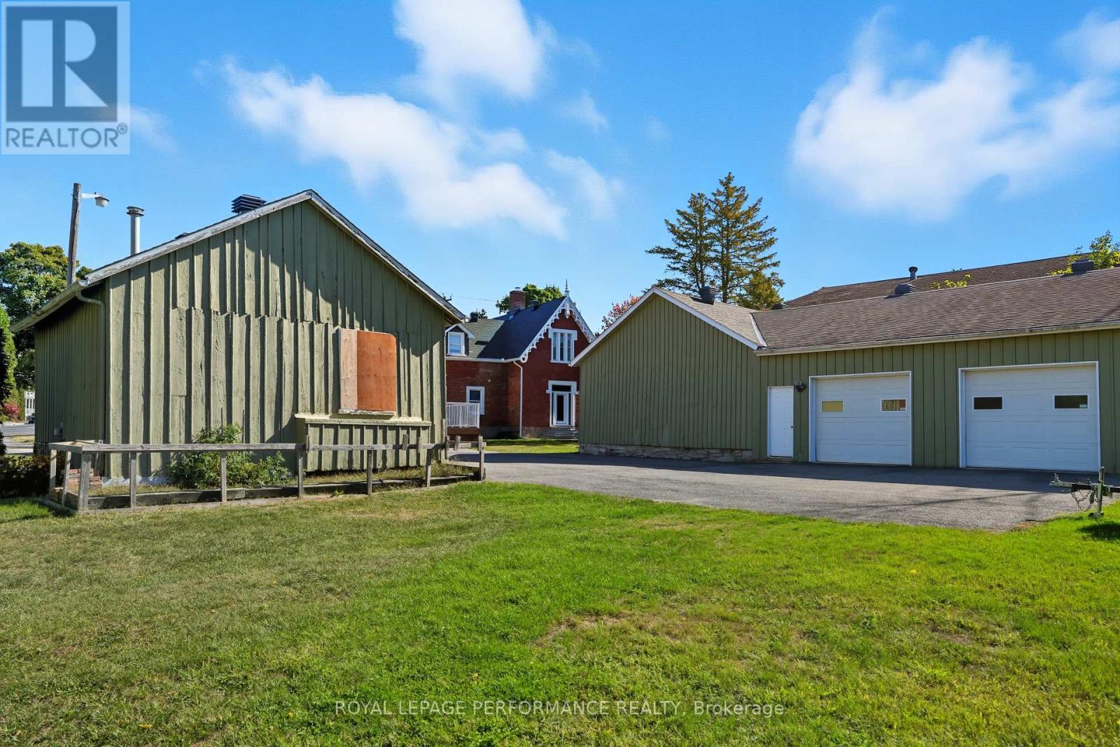 8 John Street, Champlain, ON - Outdoor