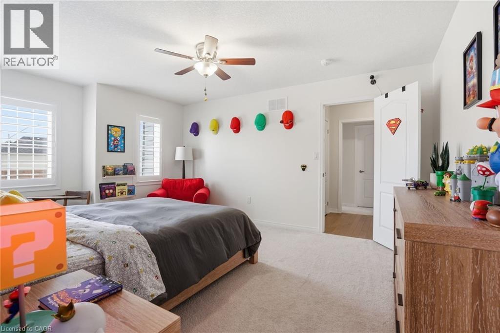 62 Esther Crescent, Thorold, ON - Indoor Photo Showing Bedroom