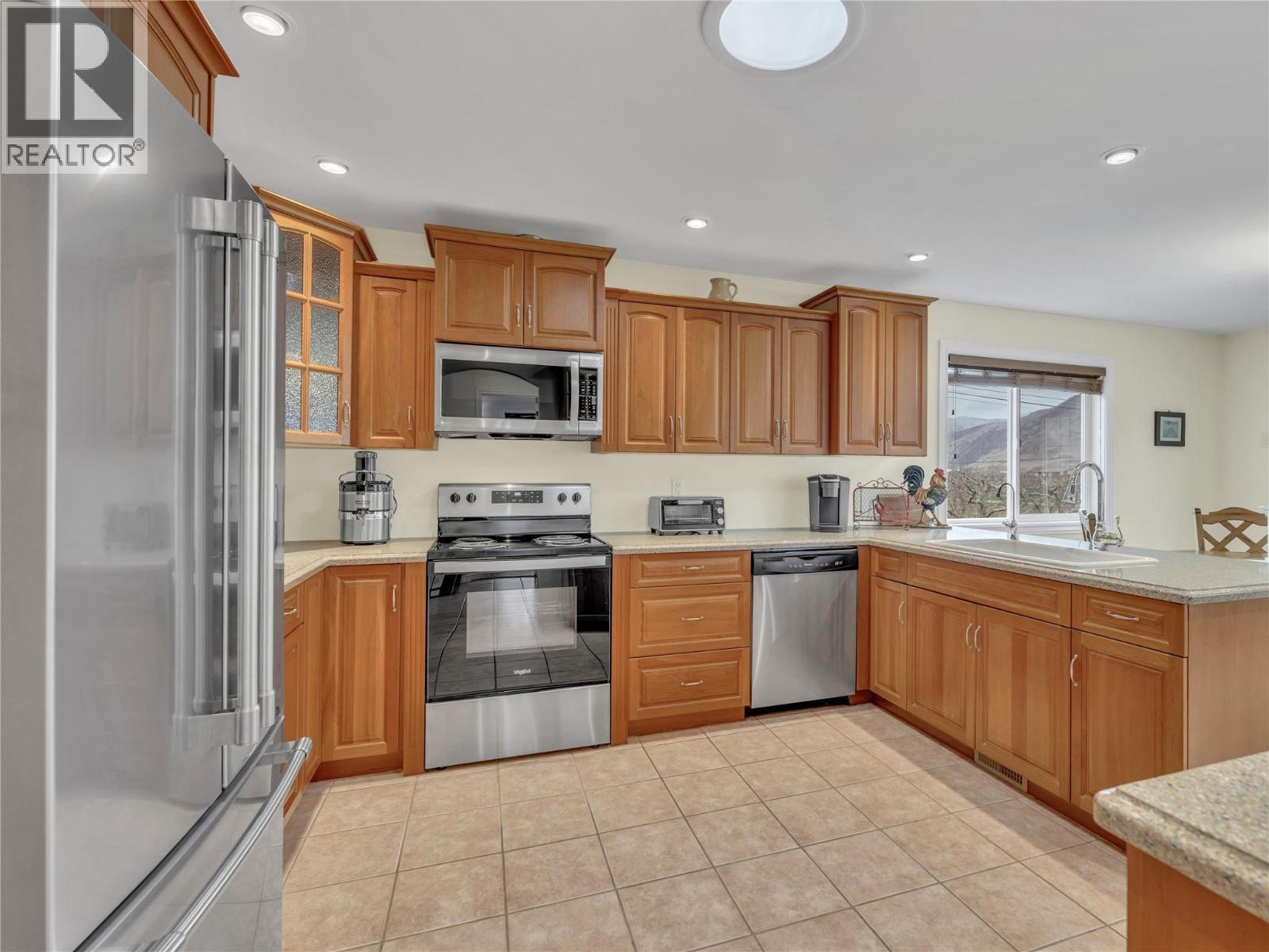 2120 Ritchie Drive, Cawston, BC