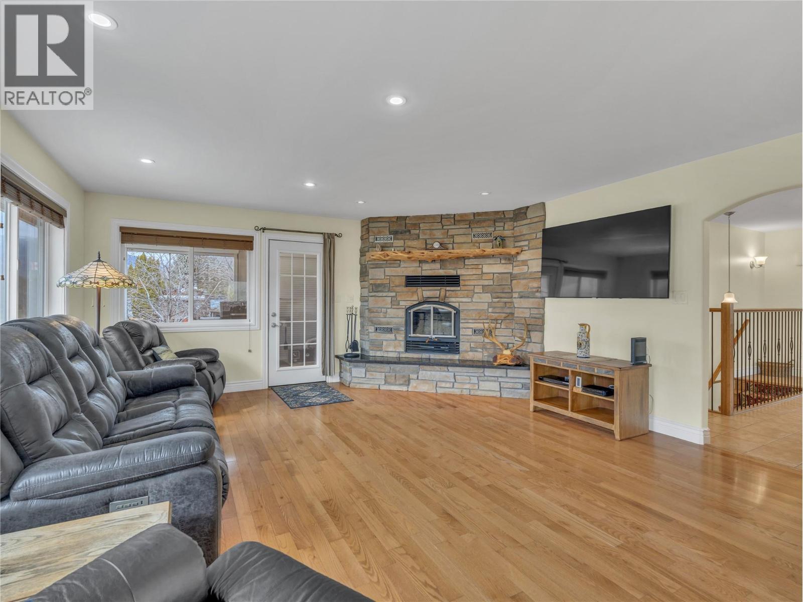 2120 Ritchie Drive, Cawston, BC