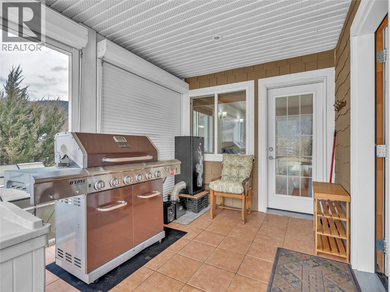 2120 Ritchie Drive, Cawston, BC