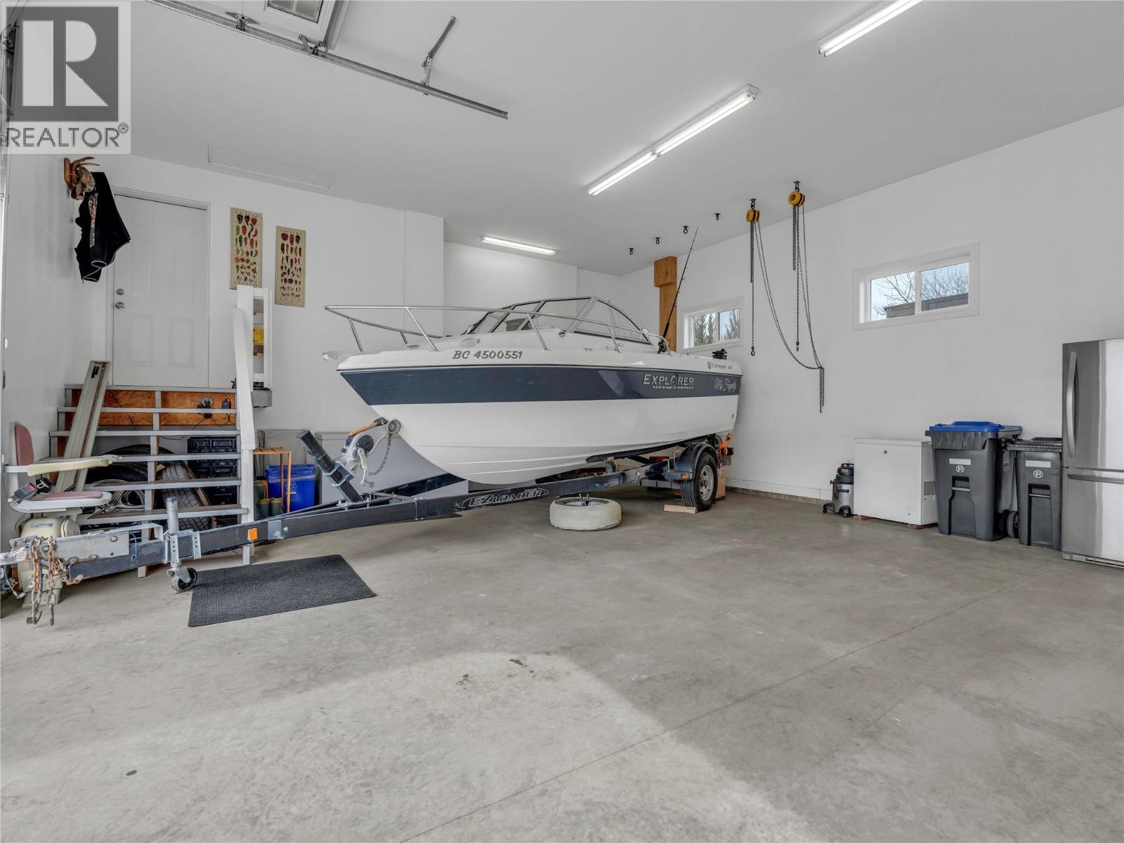 2120 Ritchie Drive, Cawston, BC
