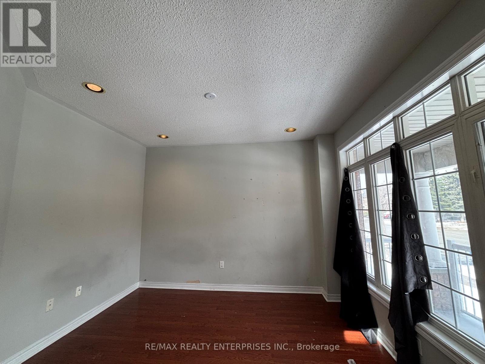 5914 Long Valley Road, Mississauga, ON - Indoor Photo Showing Other Room