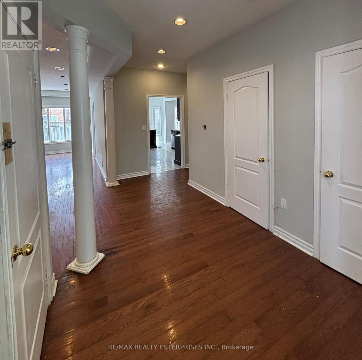 5914 Long Valley Road, Mississauga, ON - Indoor Photo Showing Other Room