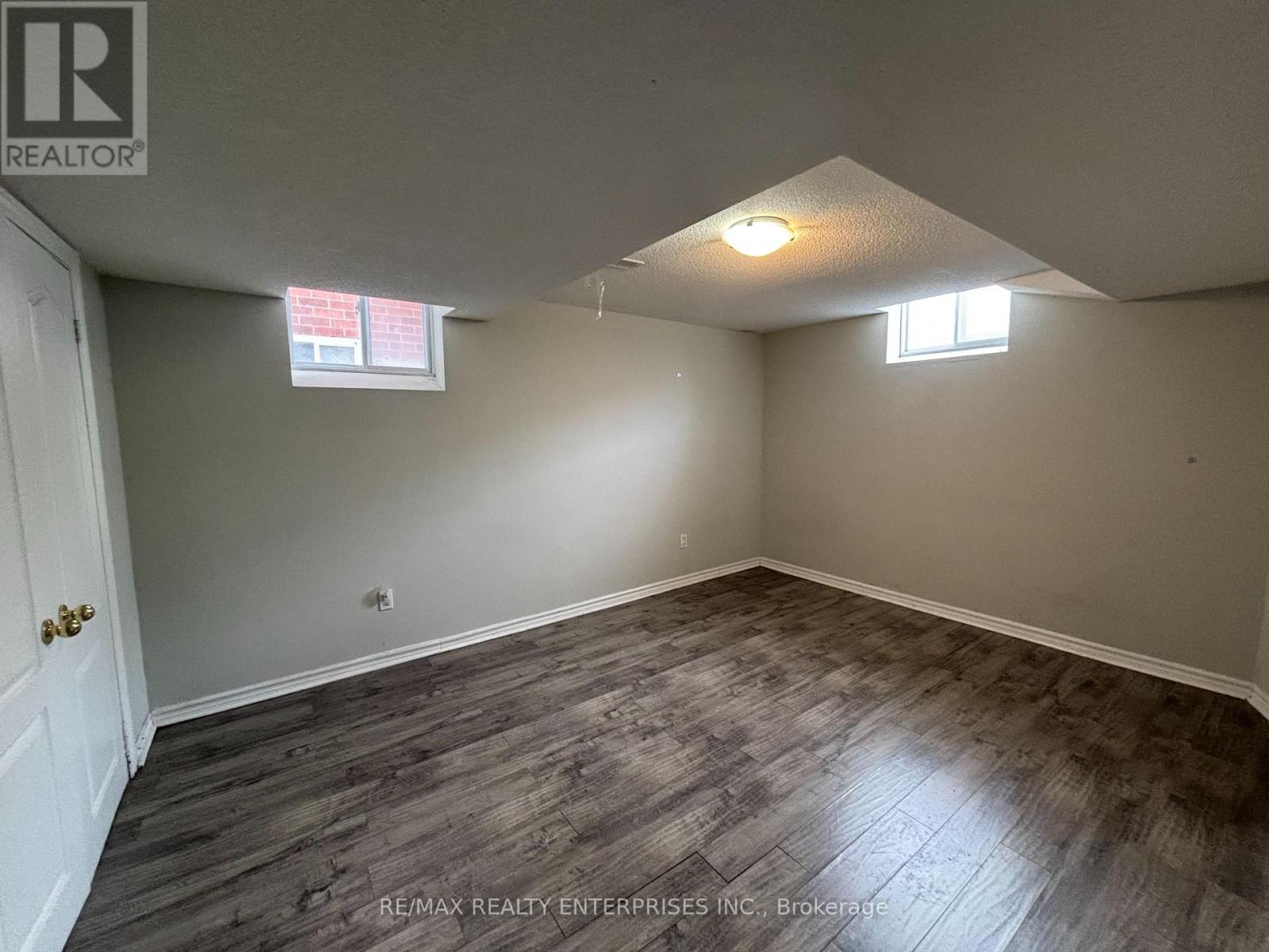 5914 Long Valley Road, Mississauga, ON - Indoor Photo Showing Basement